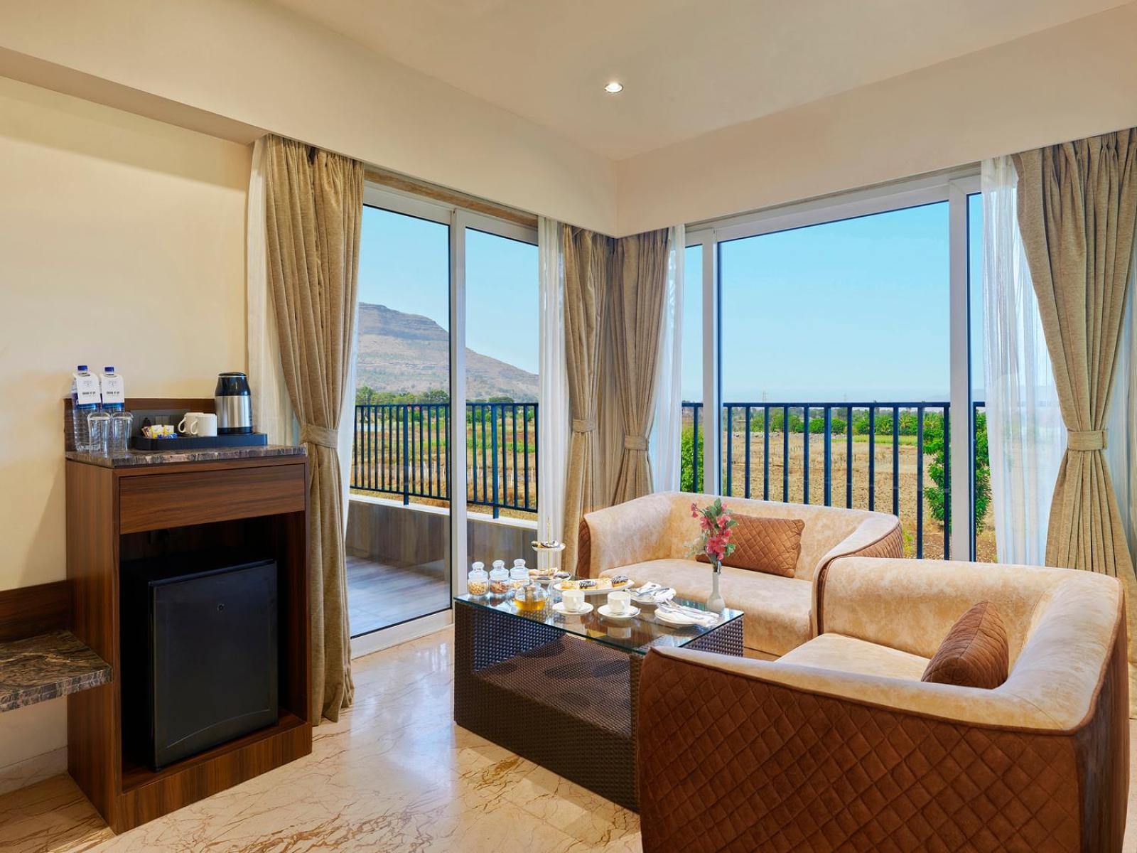 Tropical Retreat By Zuper Hotel Igatpuri Exterior photo