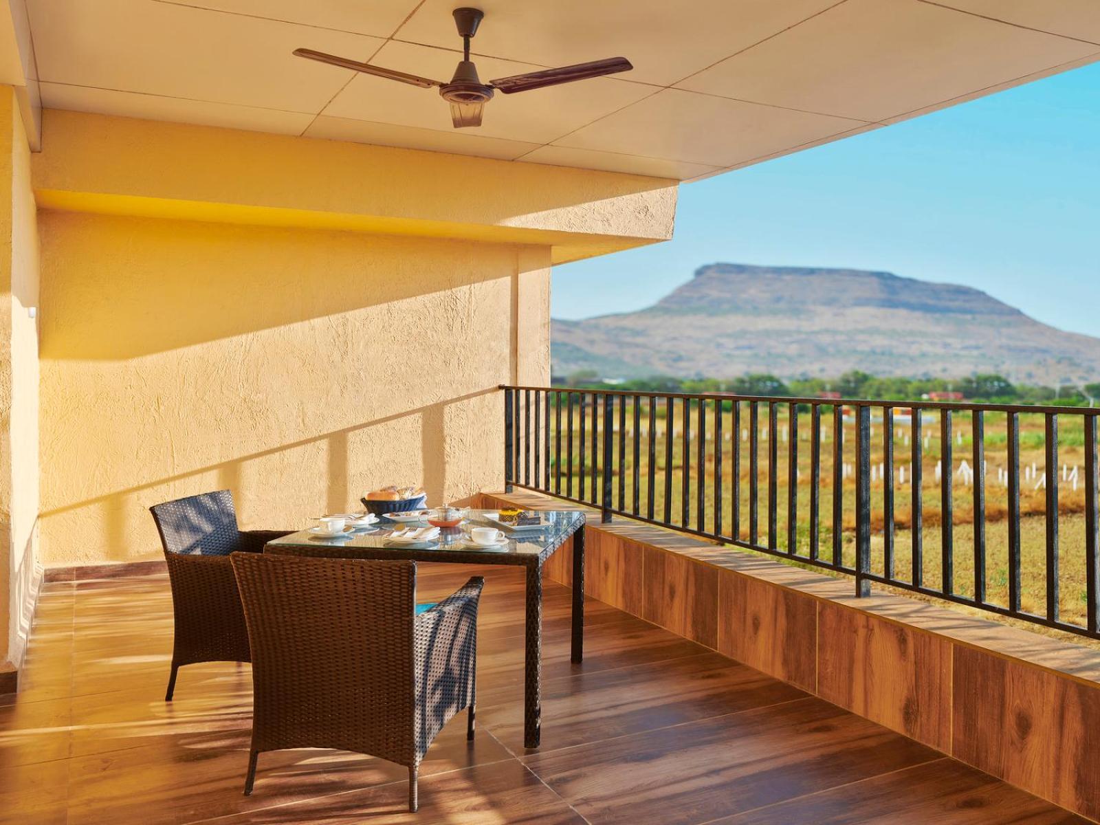 Tropical Retreat By Zuper Hotel Igatpuri Exterior photo